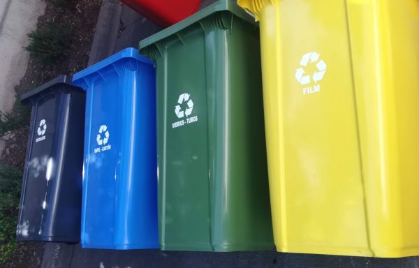 Basureros para reciclajes 240 Lts C/U
