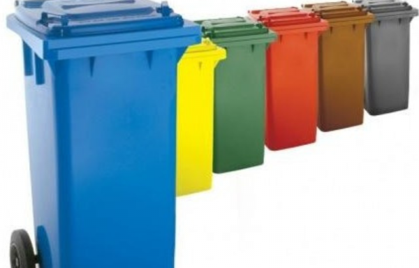 Kit de Reciclaje 3 x 120 litros con Tapa y 2 Ruedas (3 contenedores)